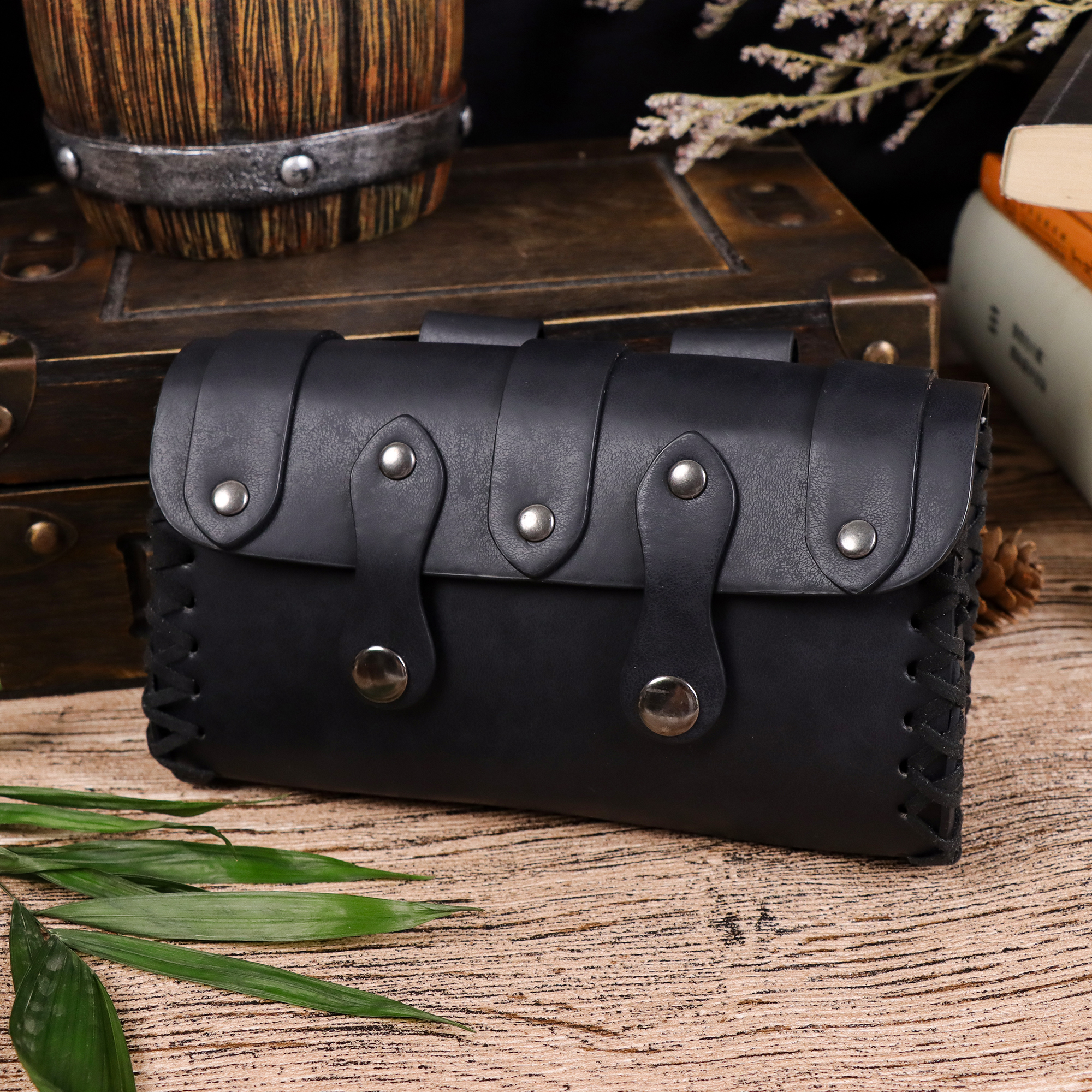 Medieval Waist Pack Vintage Be - Medieval Men'S Accessories ulasan dan harga