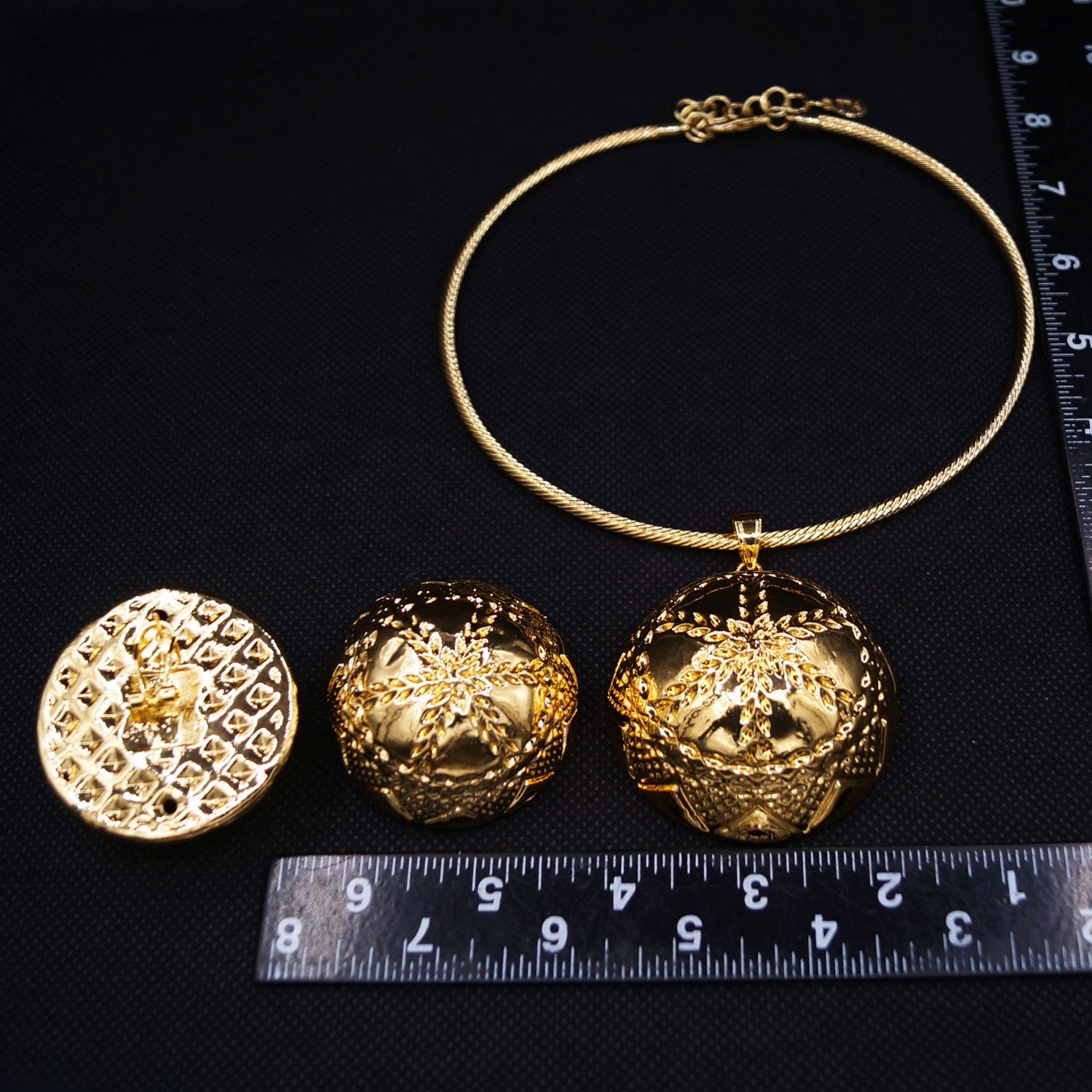 A two-piece set of hollow copp - Men'S Accessories Dubai ulasan dan harga